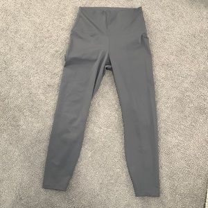 Grey Yogalicious Lux Leggings. Lightly worn (worn once). Size: M